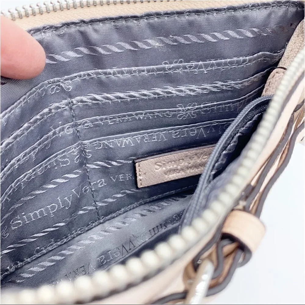 Vera Wang Peach Wristlet Wallet NWOT‎